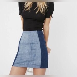 Free People Two Tone Multi Panel Stretch Denim Zip Back Mini Skirt EUC Size 0